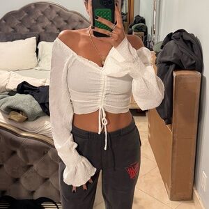 White Off-Shoulder Ruched Crop Top
never worn
size s
